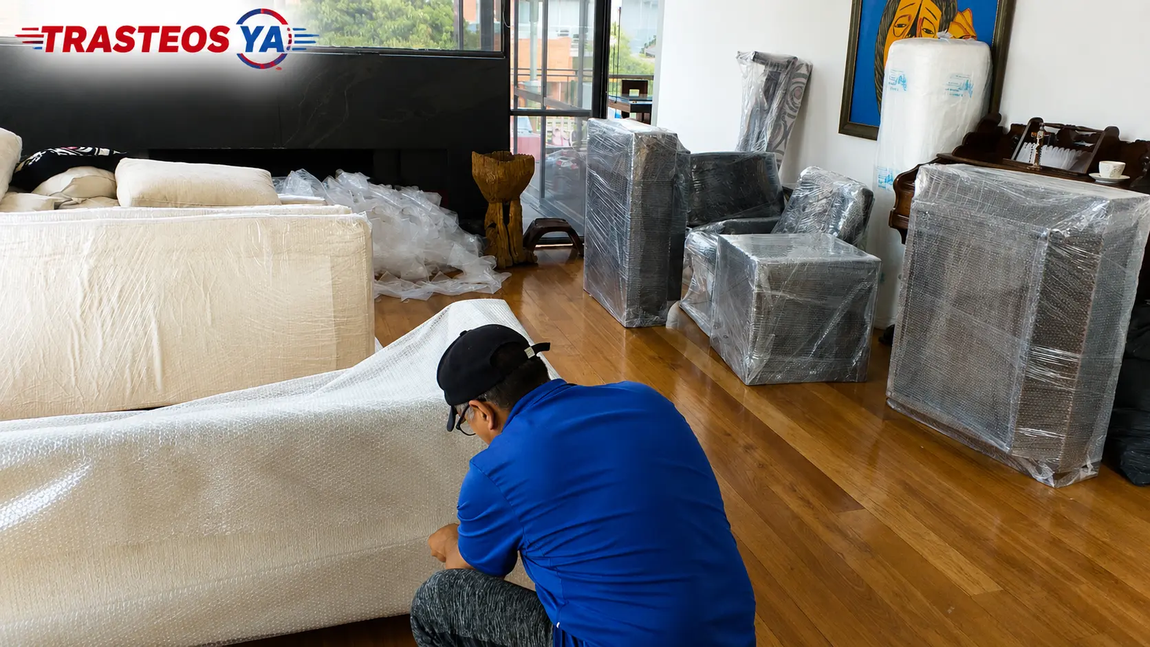 Empaque profesional de muebles en apartamento